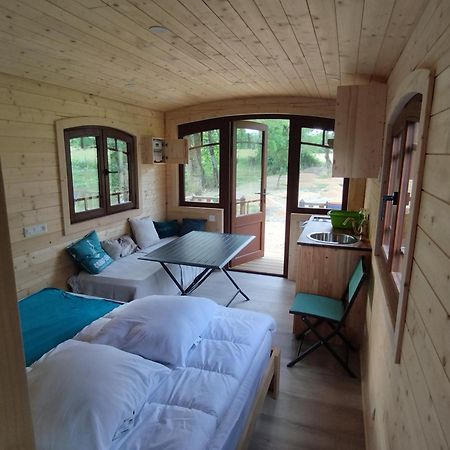 Roulotte Tout Confort A La Ferme Saint-Lumine-de-Coutais Екстер'єр фото